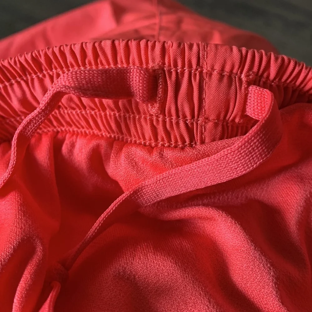 Nike Dri-FIT Red Athletic Shorts Women’s Size Small Running Walking
